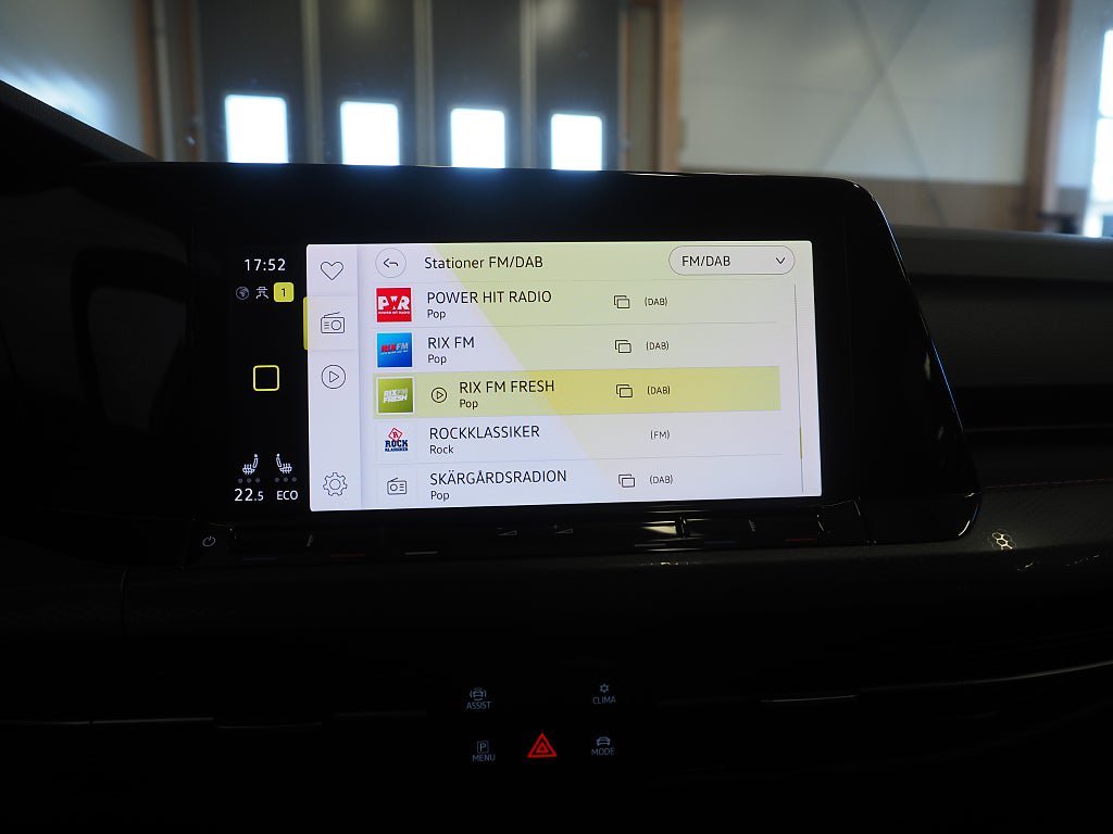 Vehicle Image 22