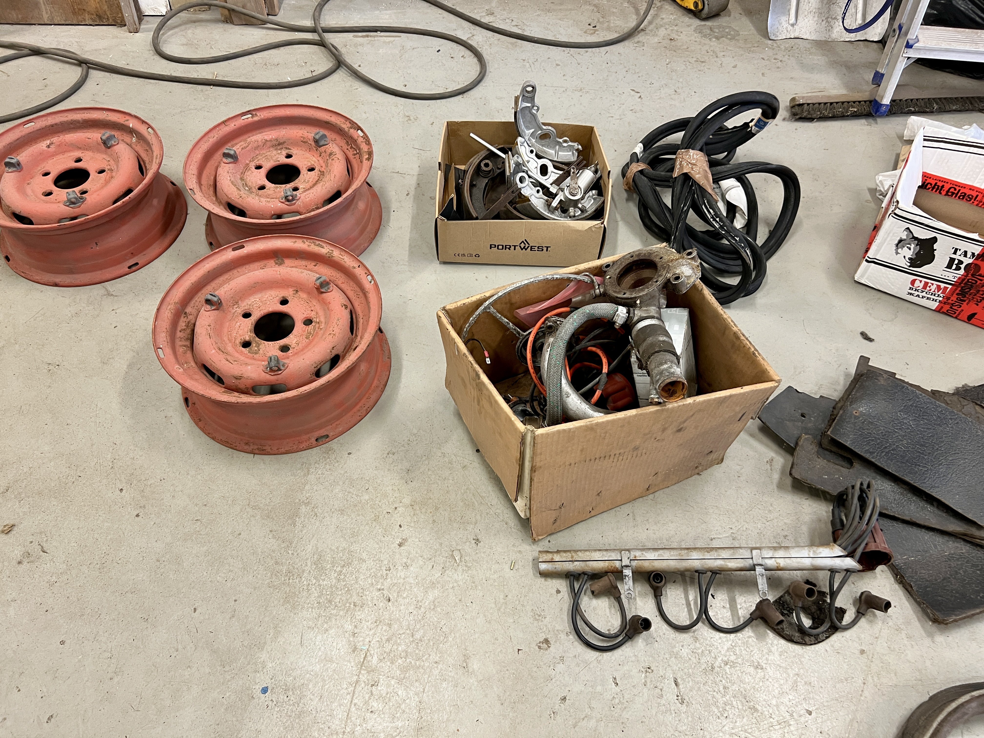 Vehicle Image 21