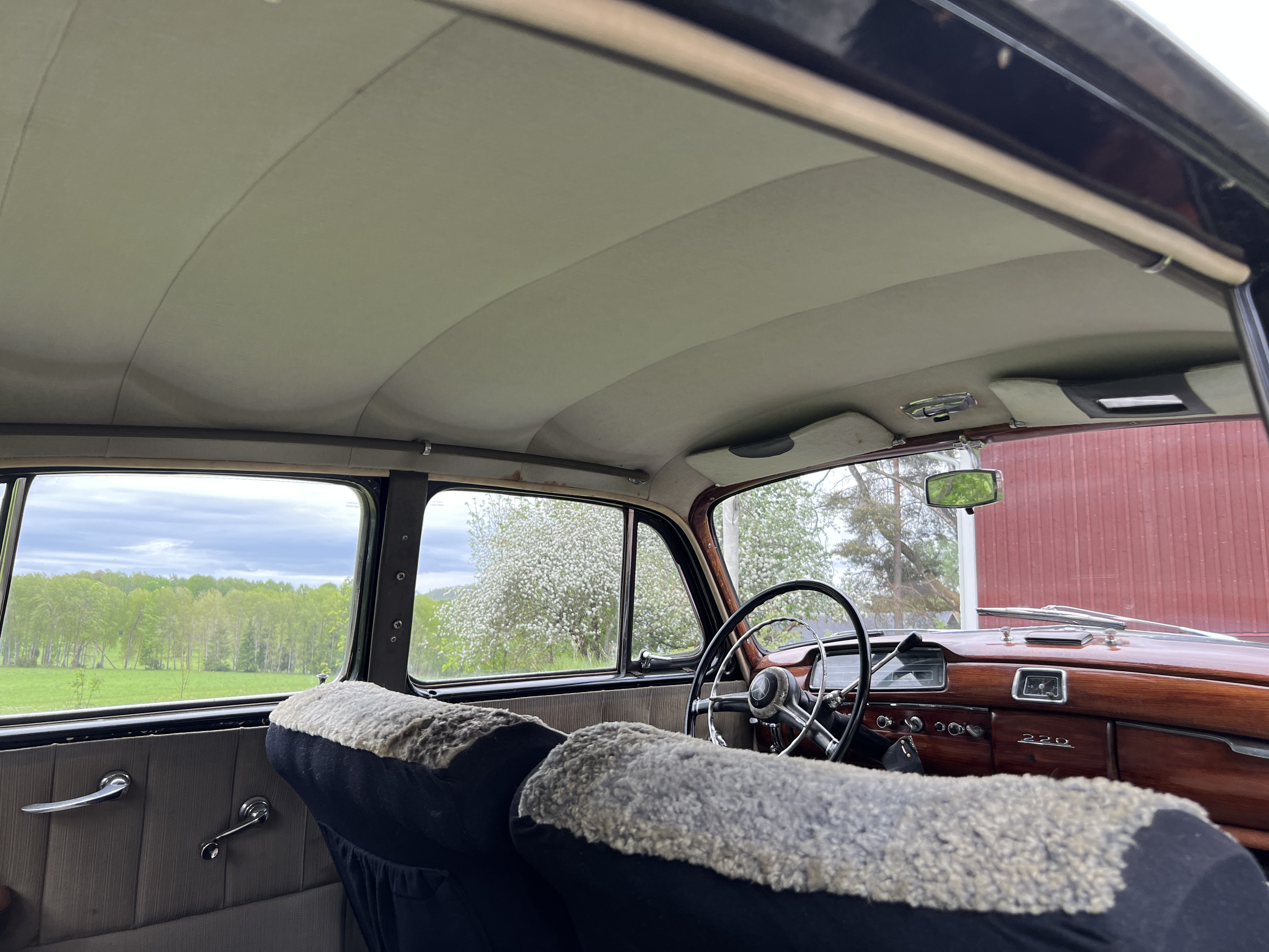 Vehicle Image 38