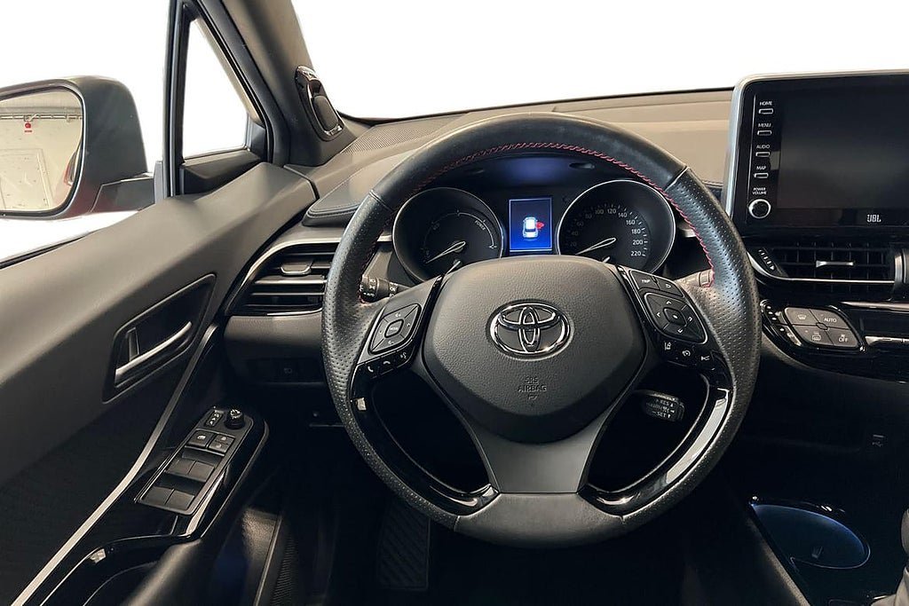 Vehicle Image 9