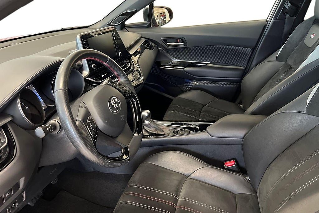Vehicle Image 12