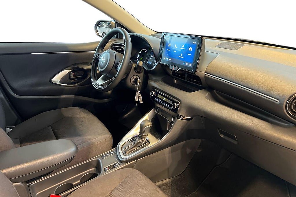Vehicle Image 6