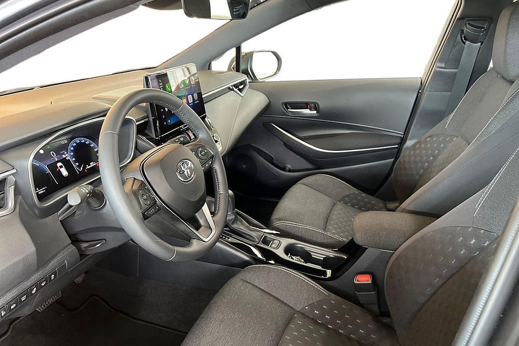 Vehicle Image 13