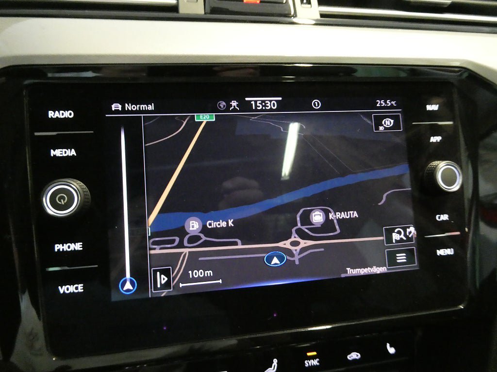 Vehicle Image 19