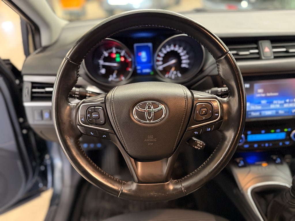 Vehicle Image 11