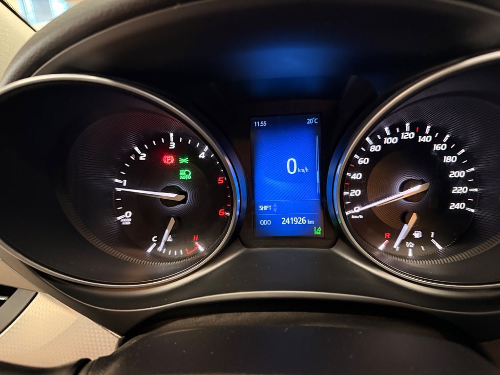 Vehicle Image 12