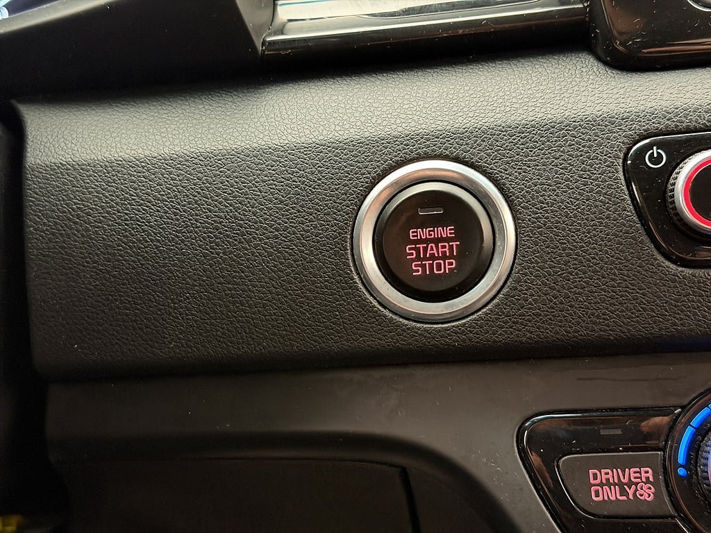 Vehicle Image 24