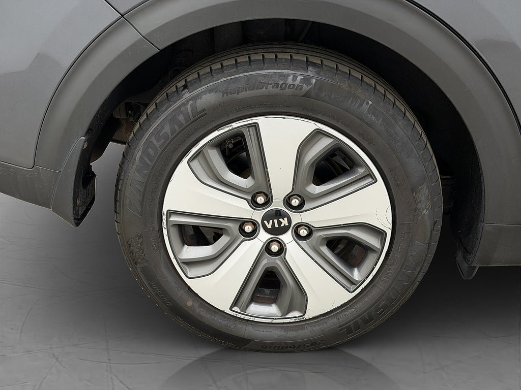 Vehicle Image 30