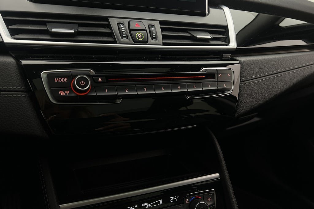 Vehicle Image 26