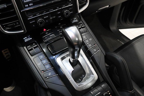 Vehicle Image 24