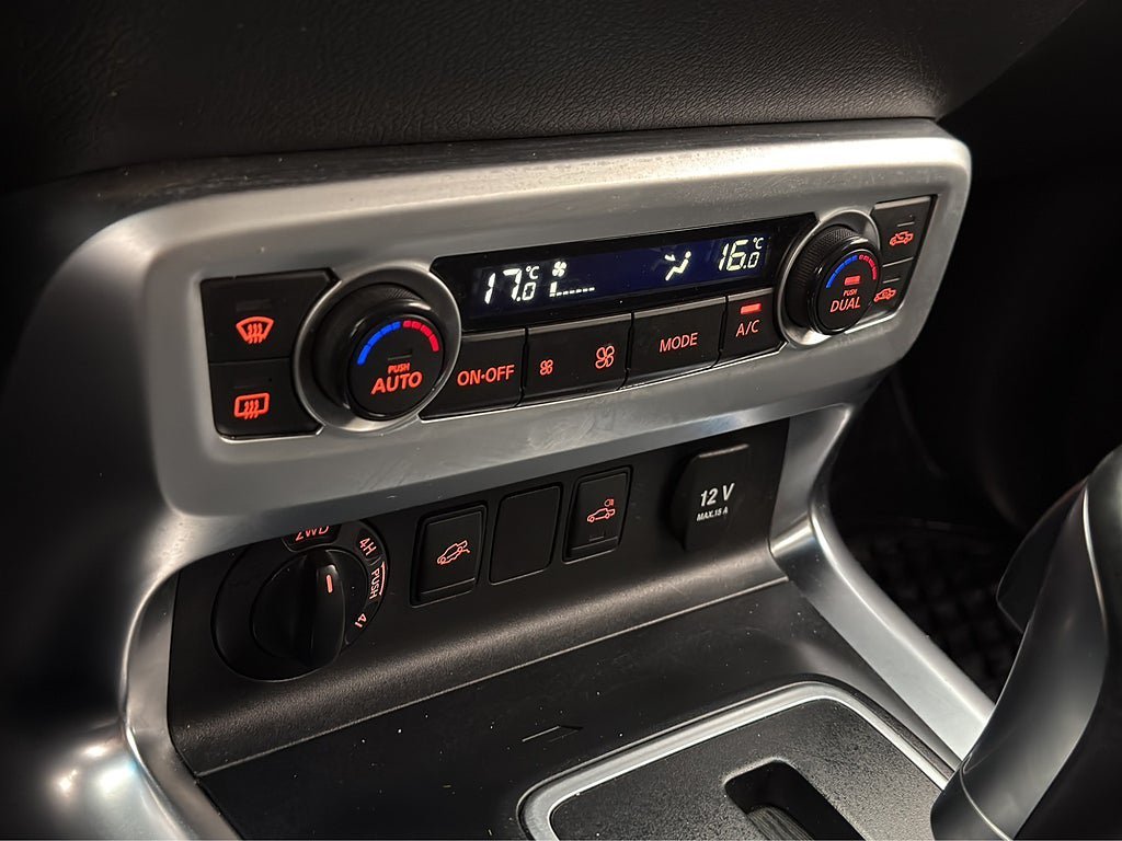Vehicle Image 24