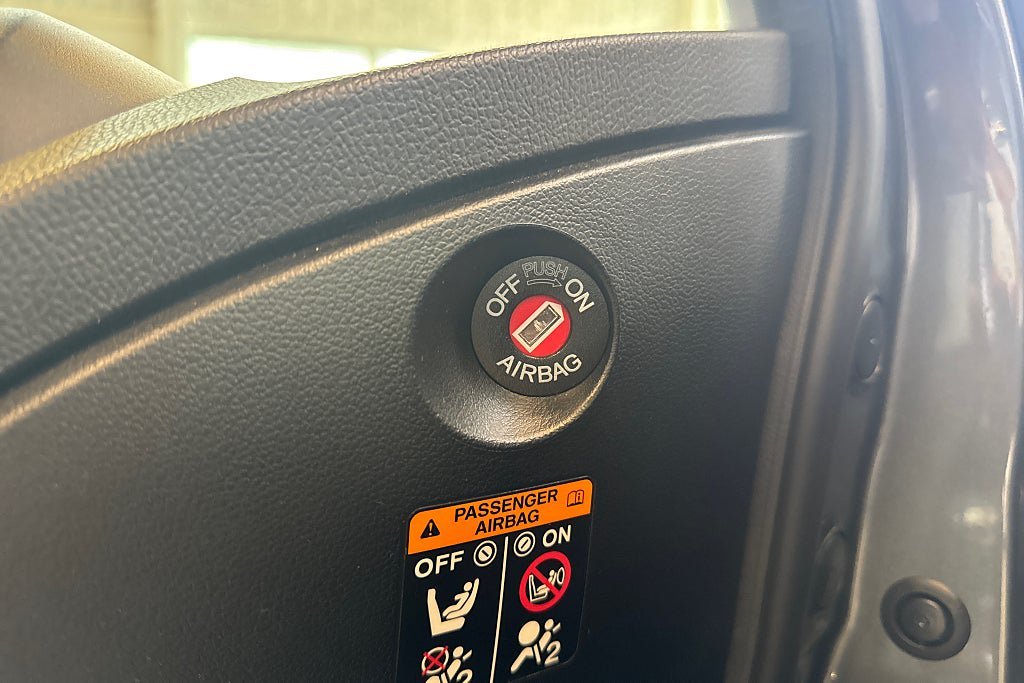 Vehicle Image 19