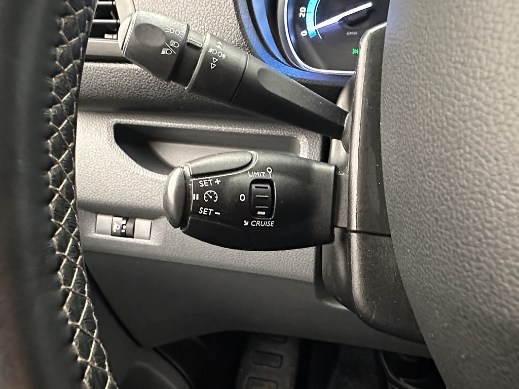 Vehicle Image 19