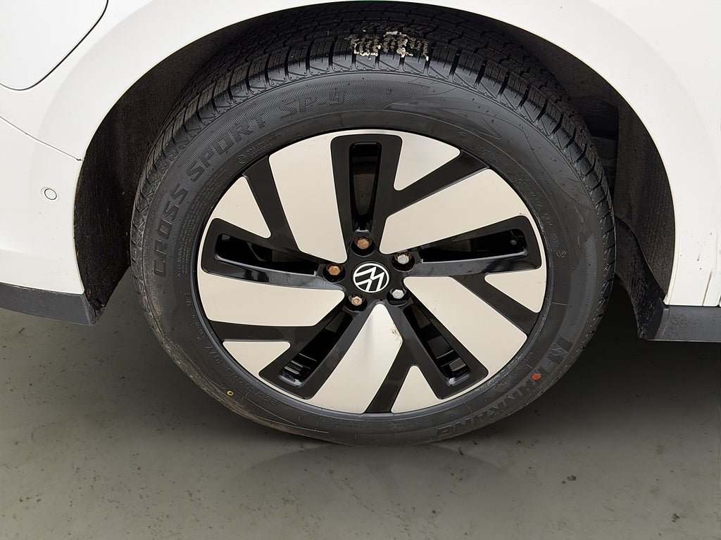 Vehicle Image 37