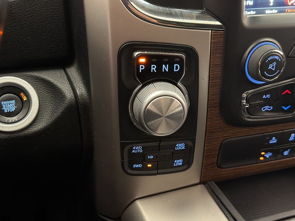 Vehicle Image 33