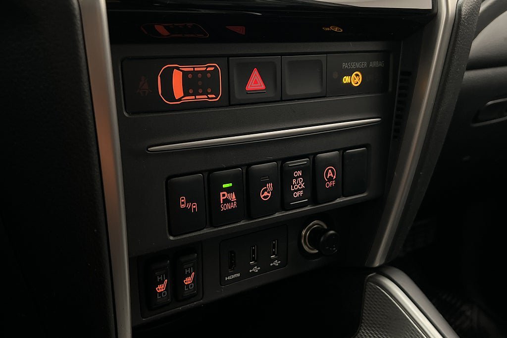 Vehicle Image 26