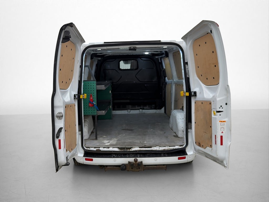 Vehicle Image 12