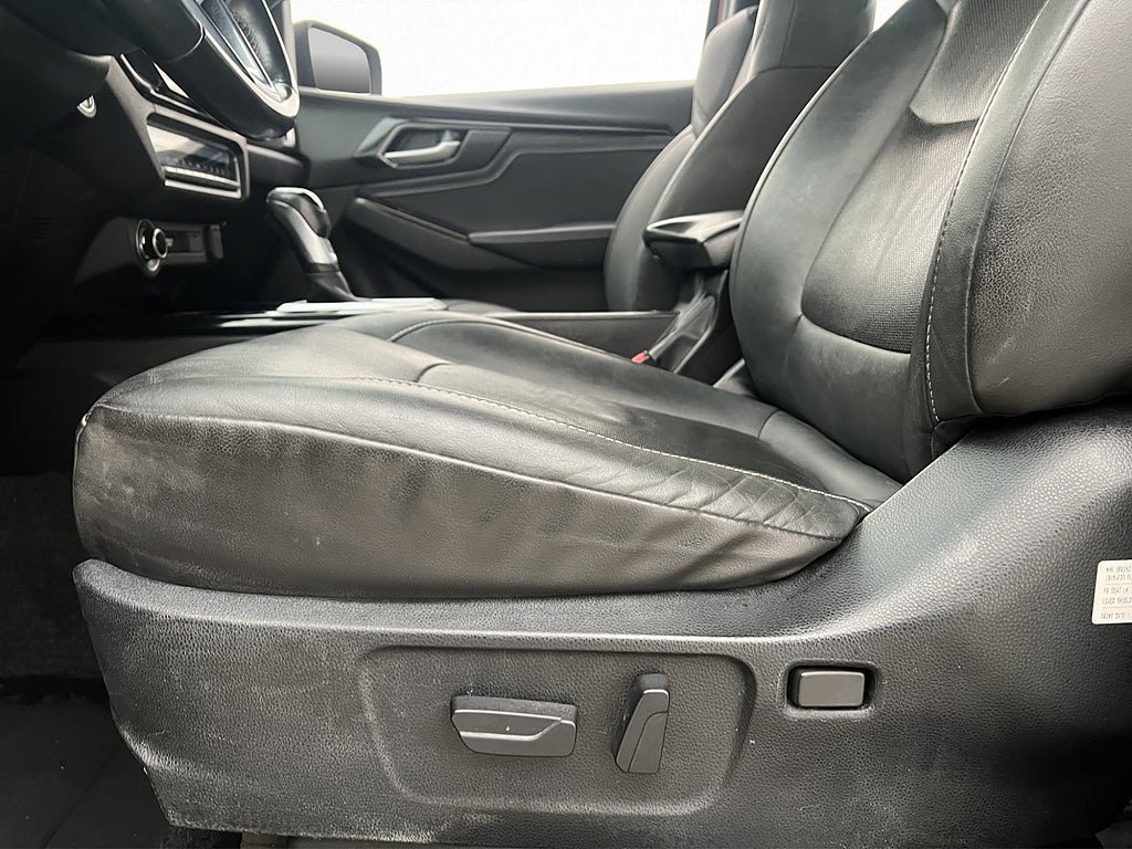 Vehicle Image 15