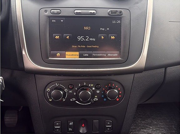 Vehicle Image 16