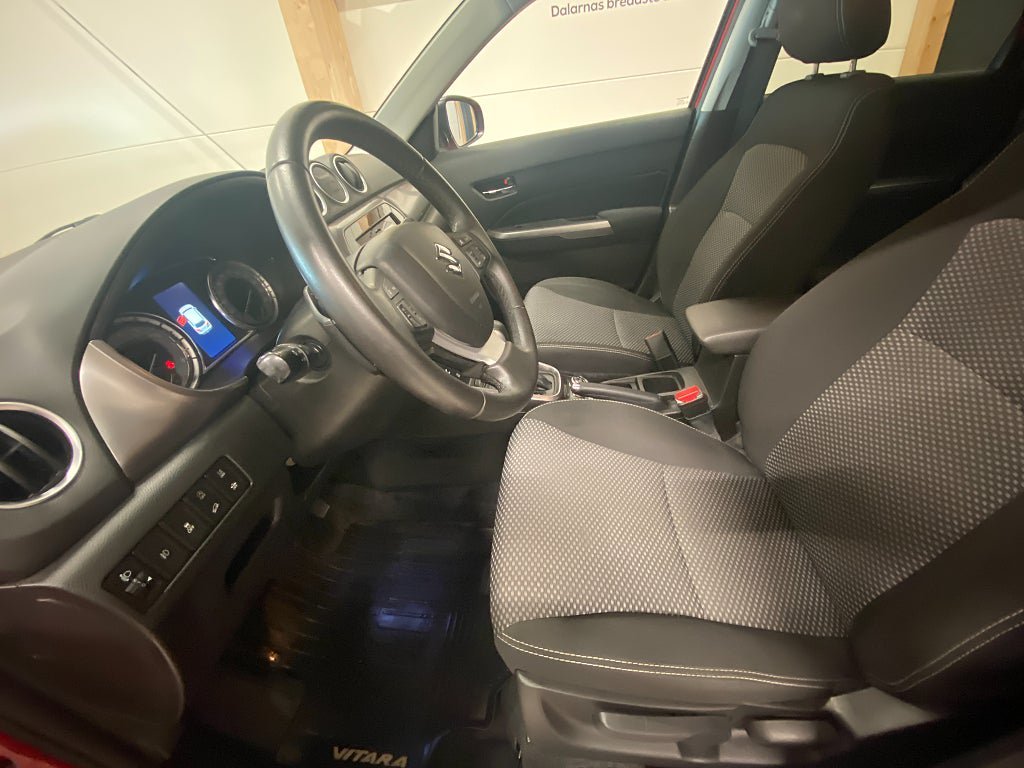 Vehicle Image 7