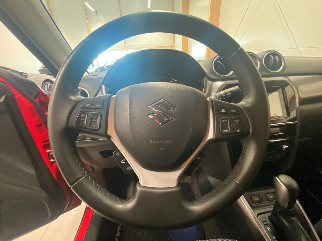 Vehicle Image 8