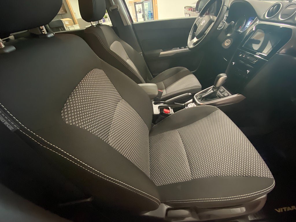 Vehicle Image 14