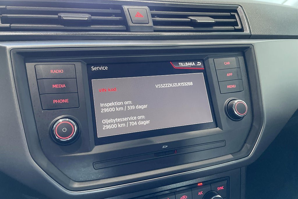 Vehicle Image 21