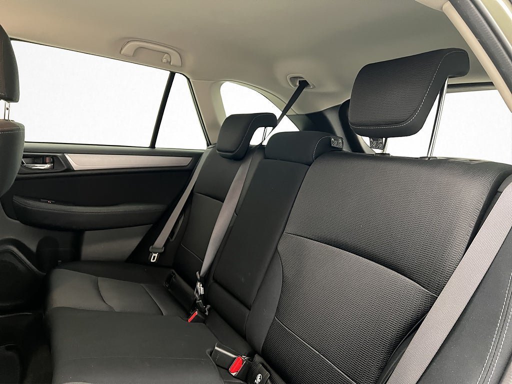 Vehicle Image 26