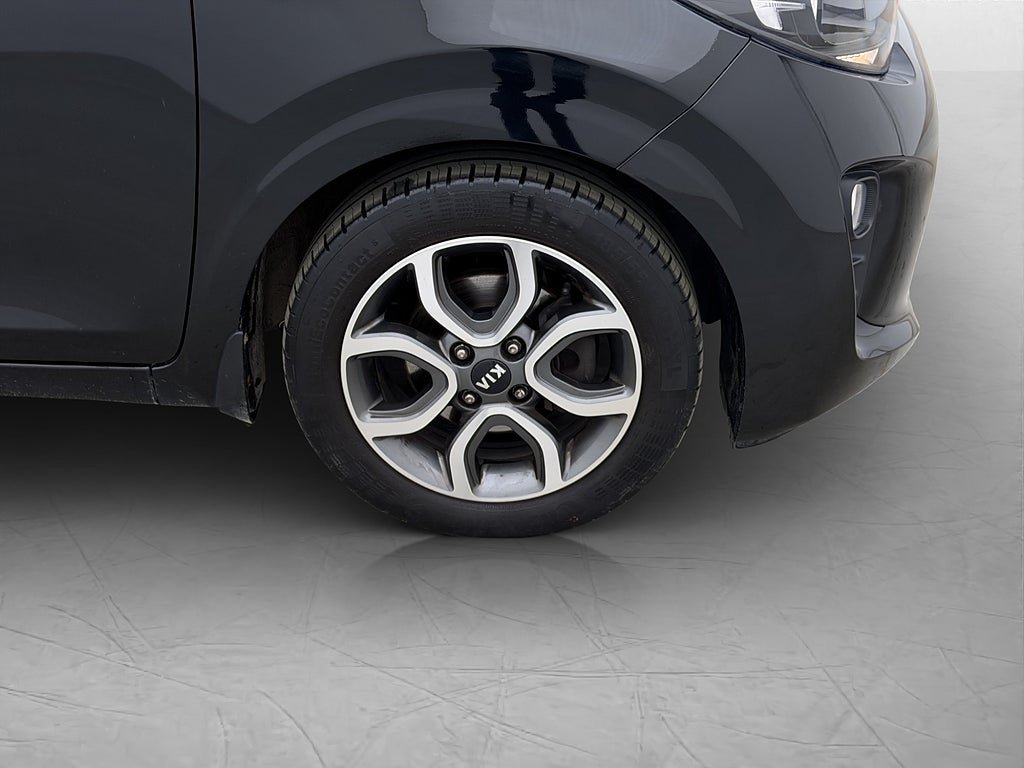 Vehicle Image 30