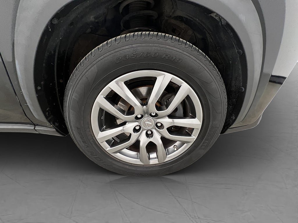 Vehicle Image 36