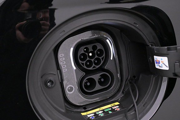 Vehicle Image 23