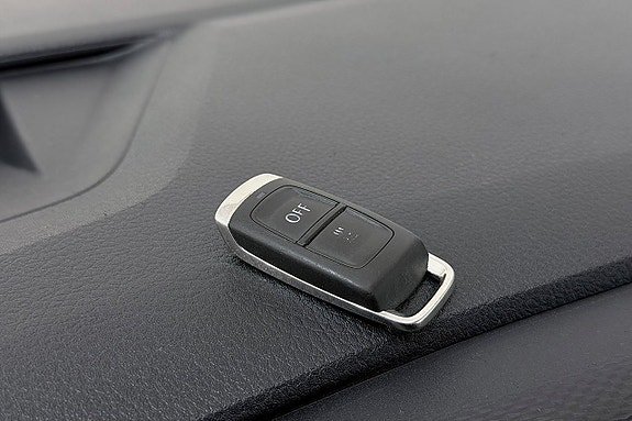 Vehicle Image 26