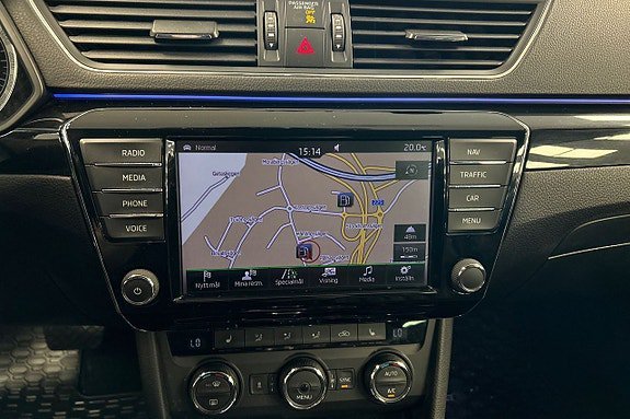Vehicle Image 18