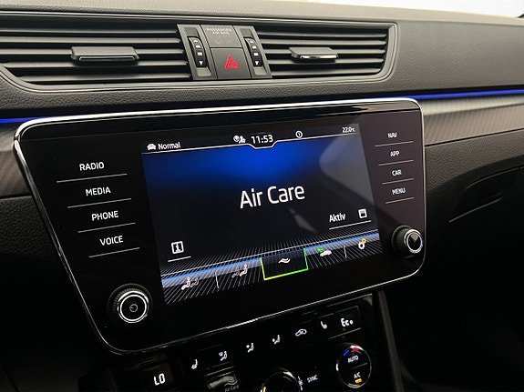 Vehicle Image 27