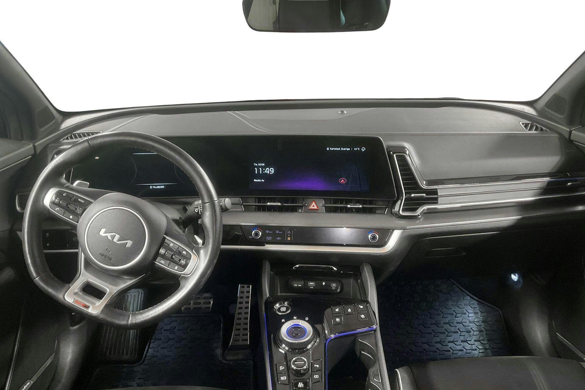 Vehicle Image 6