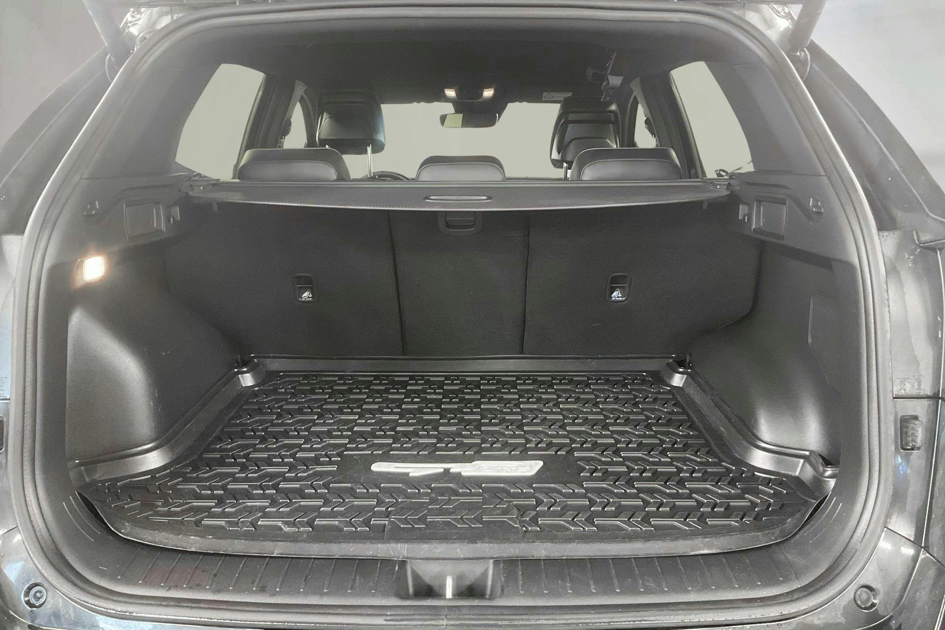 Vehicle Image 9