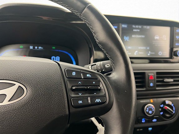 Vehicle Image 17