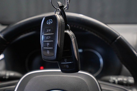 Vehicle Image 23