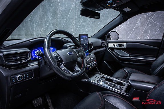 Vehicle Image 11