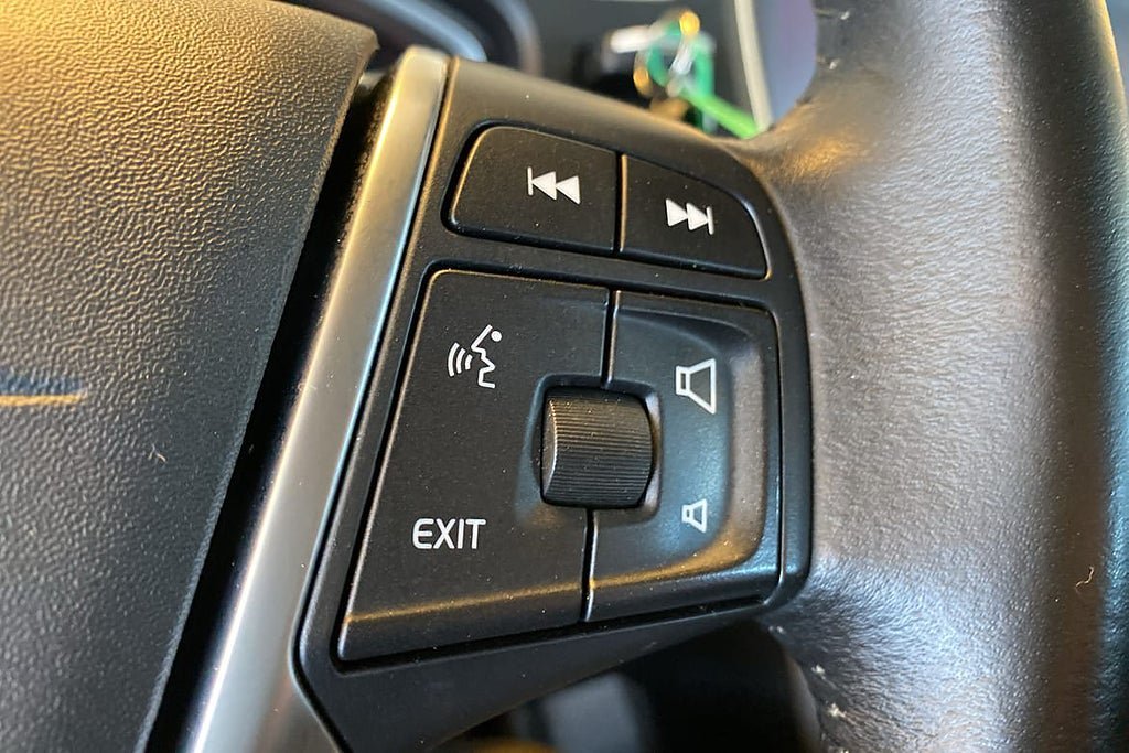 Vehicle Image 16