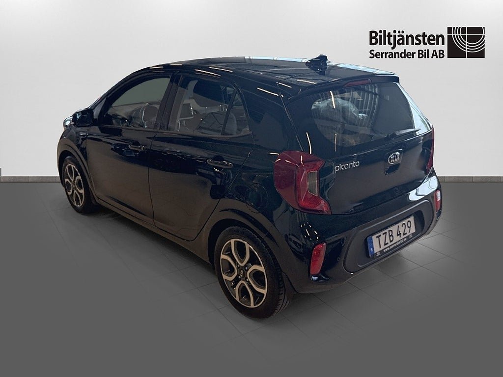 Vehicle Image 6
