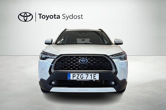 Vehicle Image 6