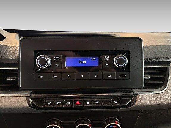 Vehicle Image 28