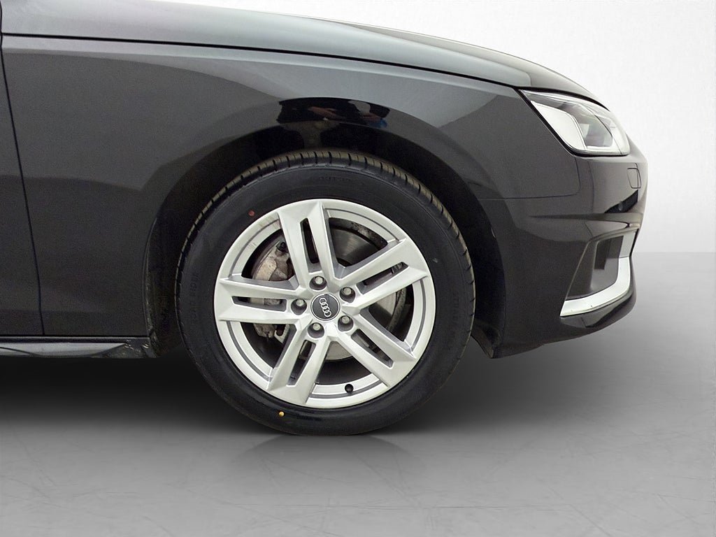 Vehicle Image 10