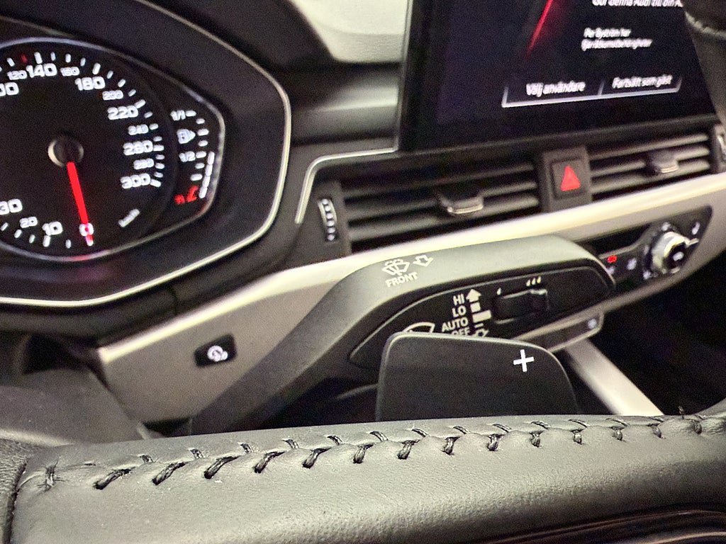 Vehicle Image 24