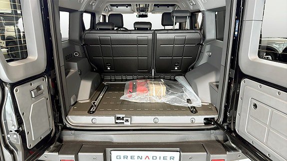 Vehicle Image 10