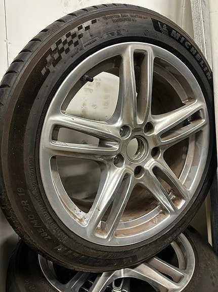 Vehicle Image 30