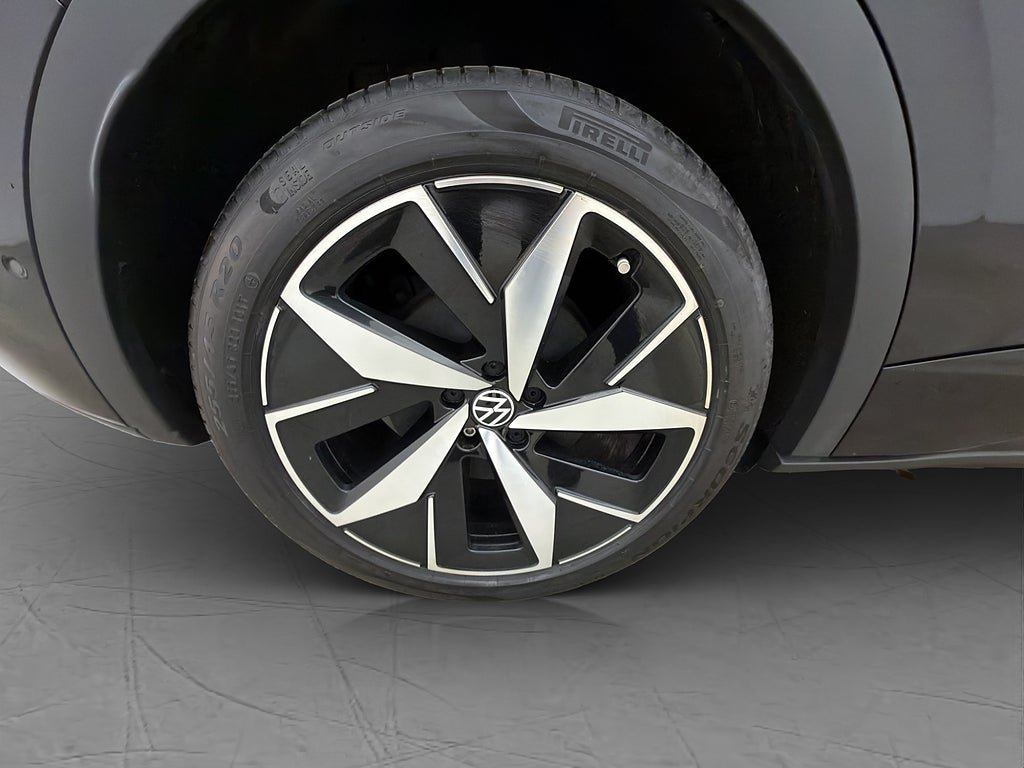 Vehicle Image 35