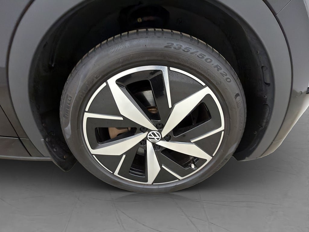 Vehicle Image 36