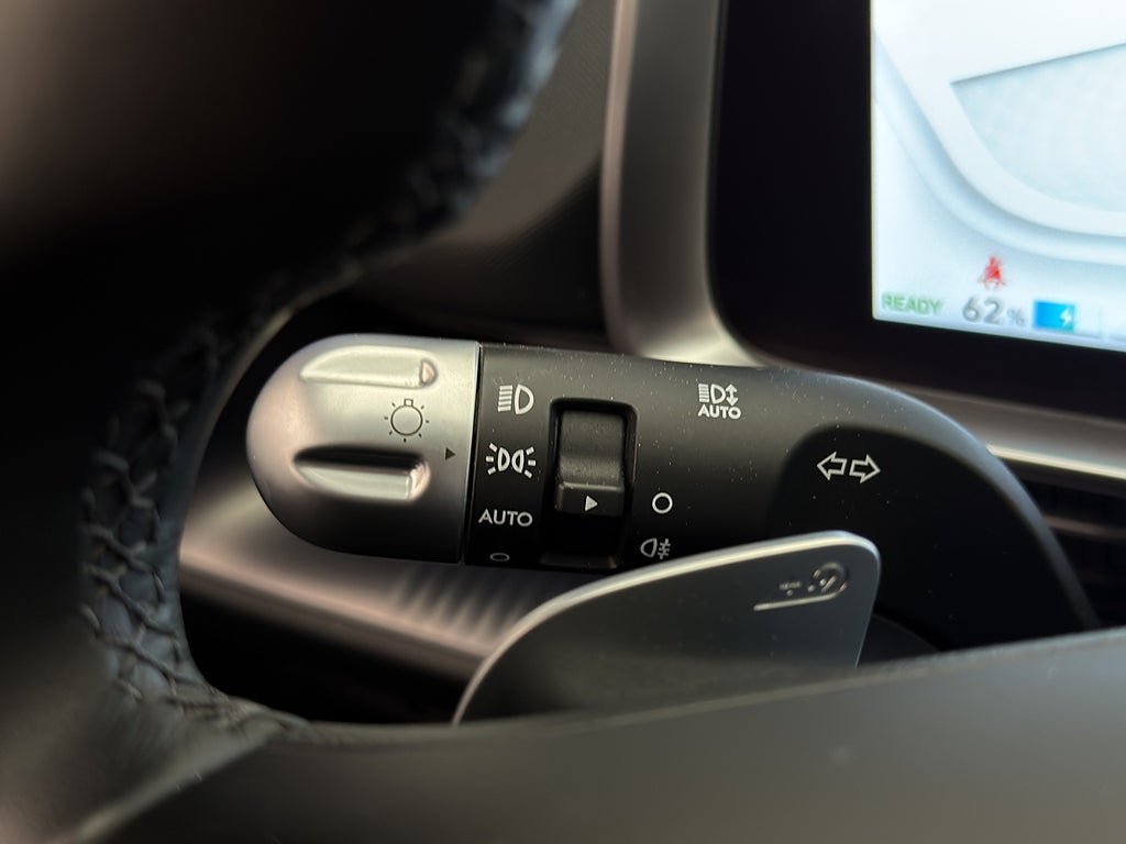 Vehicle Image 35